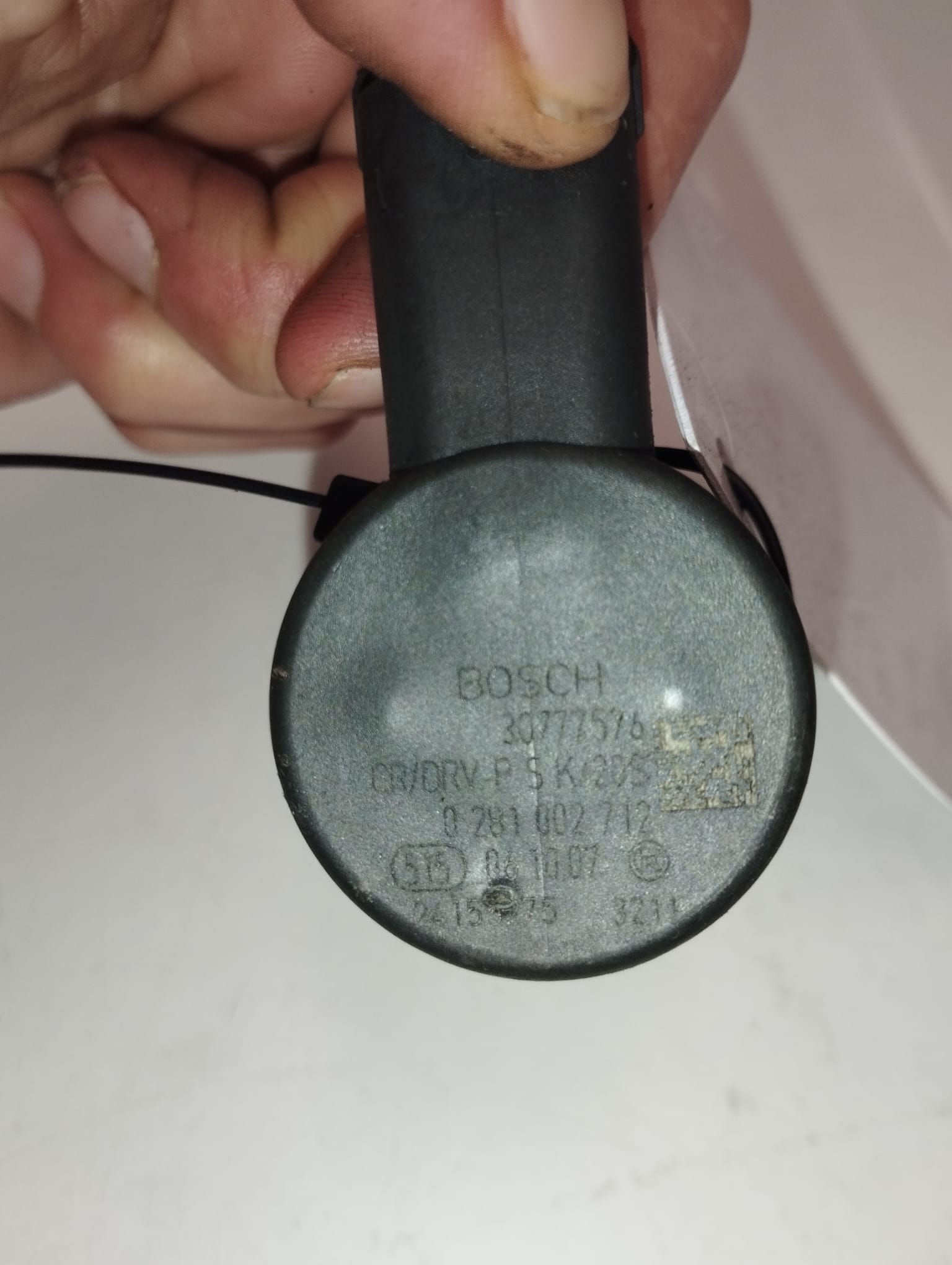 Sensor presion de combustible Volvo 30777576 3 Sensor presion de combustible Volvo 30777576 - Imagen 3