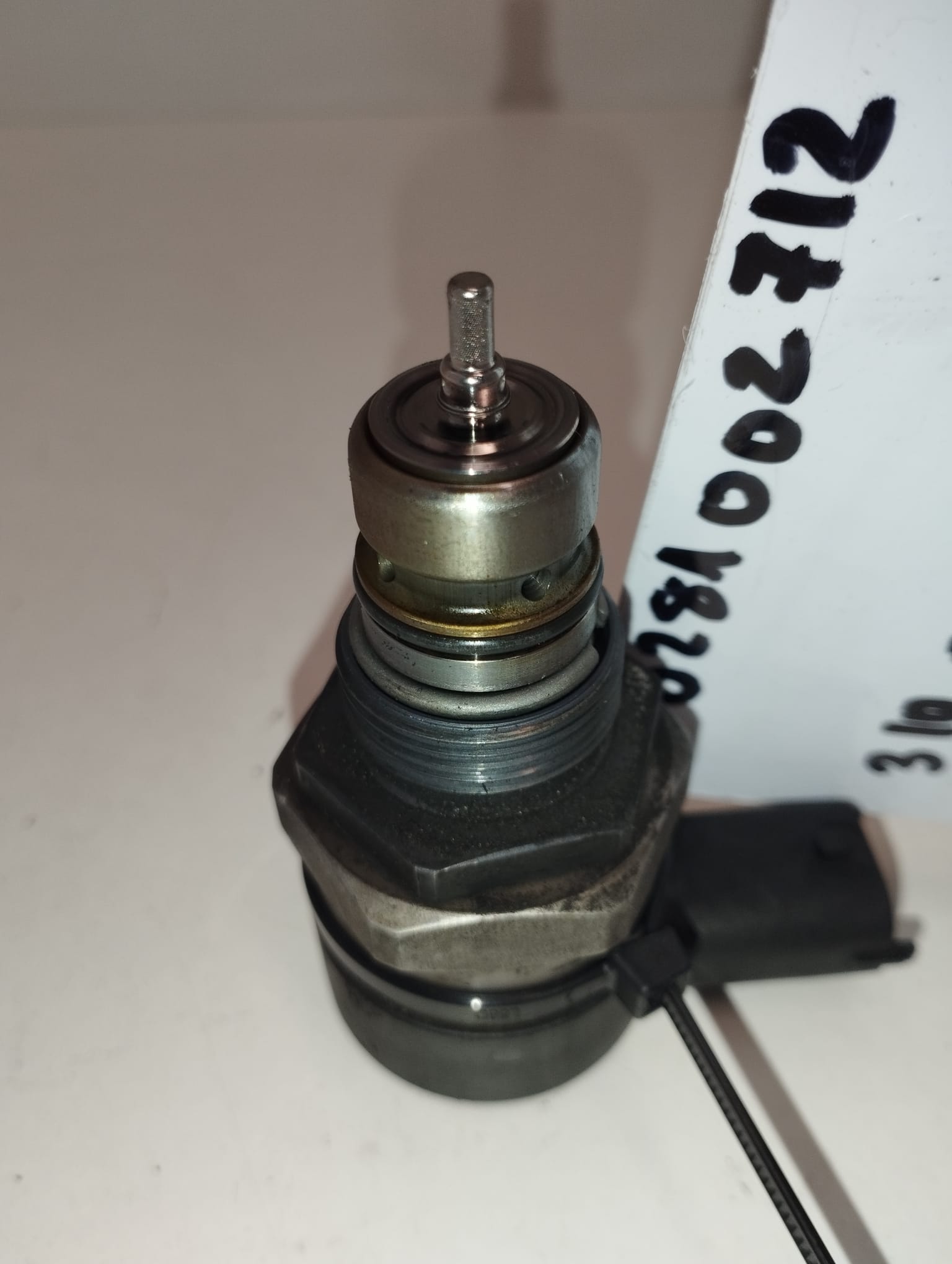 Sensor presion de combustible Volvo 30777576 5 Sensor presion de combustible Volvo 30777576 - Imagen 5